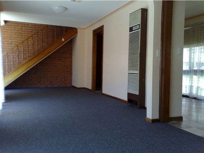 2/14 Stud Road, Dandenong VIC 3175