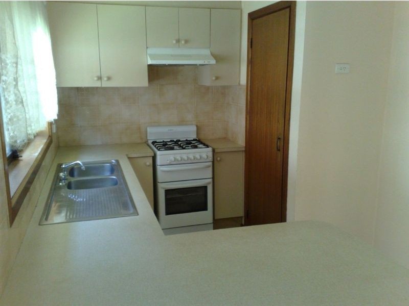 2/14 Stud Road, Dandenong VIC 3175