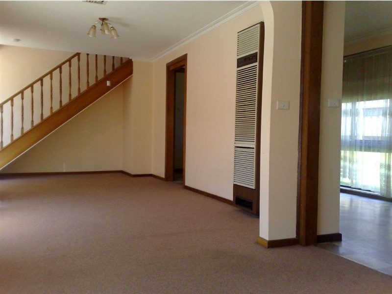 4/14 Stud Road, Dandenong VIC 3175