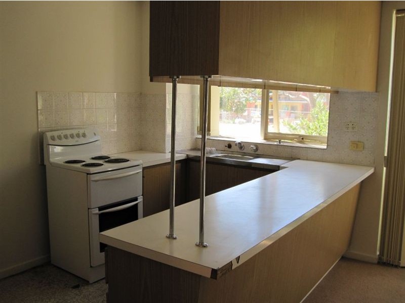 12/9-11 Weller Street, Dandenong VIC 3175