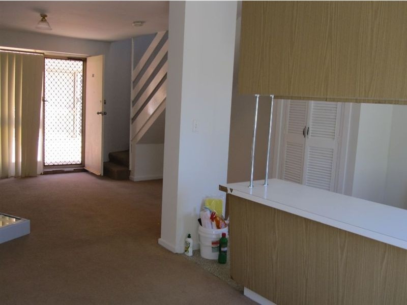12/9-11 Weller Street, Dandenong VIC 3175
