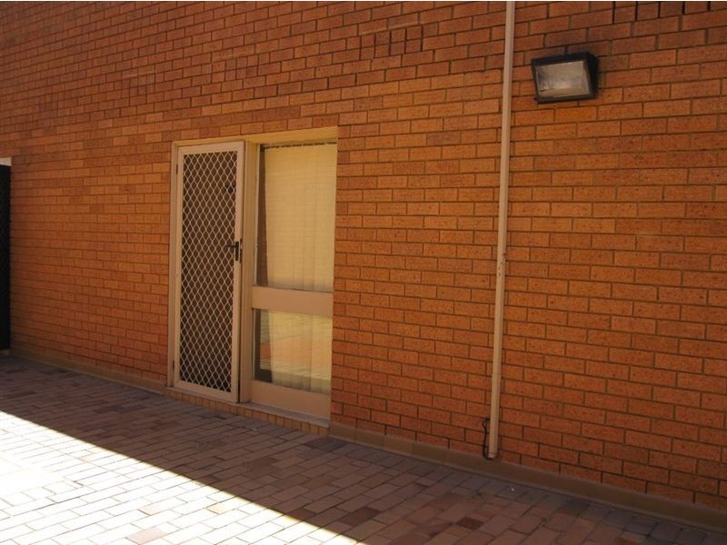 12/9-11 Weller Street, Dandenong VIC 3175