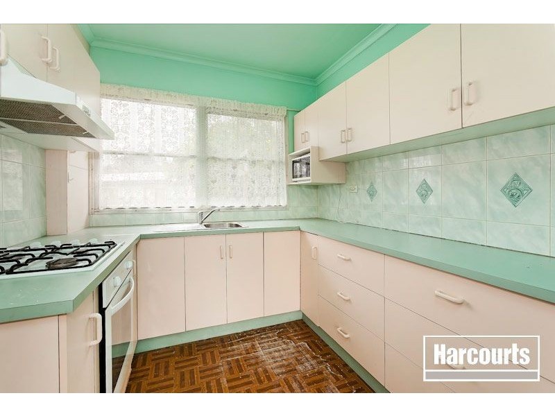 1/1 Rain Court, Doveton VIC 3177