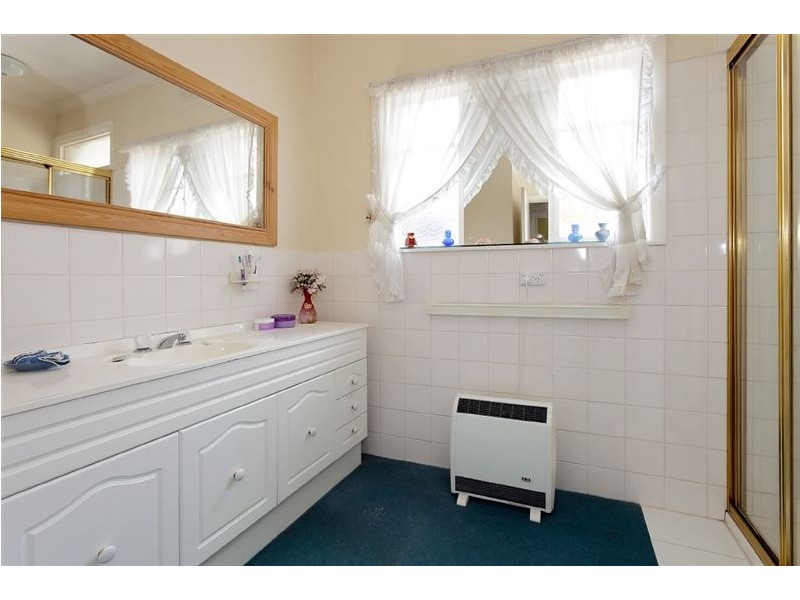 13 Carroll Avenue, Dandenong VIC 3175