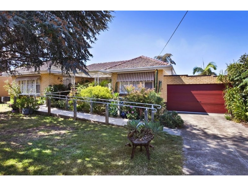 3 Aratula Street, Dandenong VIC 3175