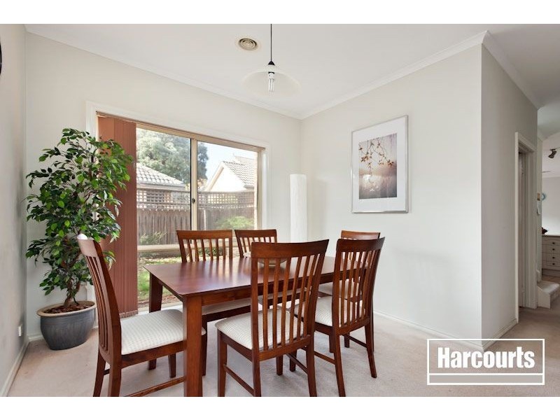 22 ILLOWRA WALK, Blackburn South VIC 3130