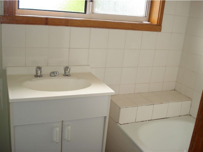 2 Almond Drive, Doveton VIC 3177