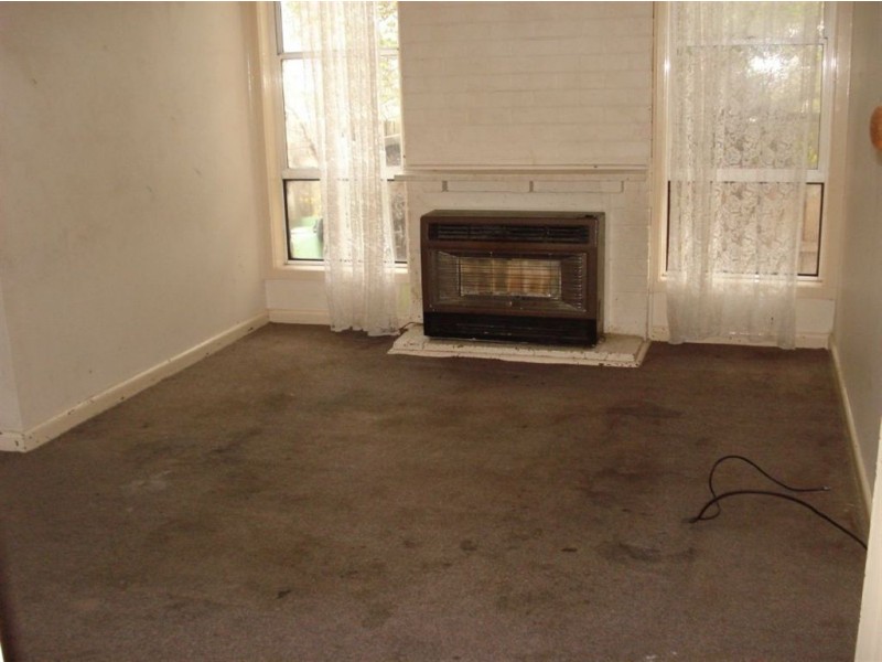 28 Curtin Crescent, Dandenong North VIC 3175