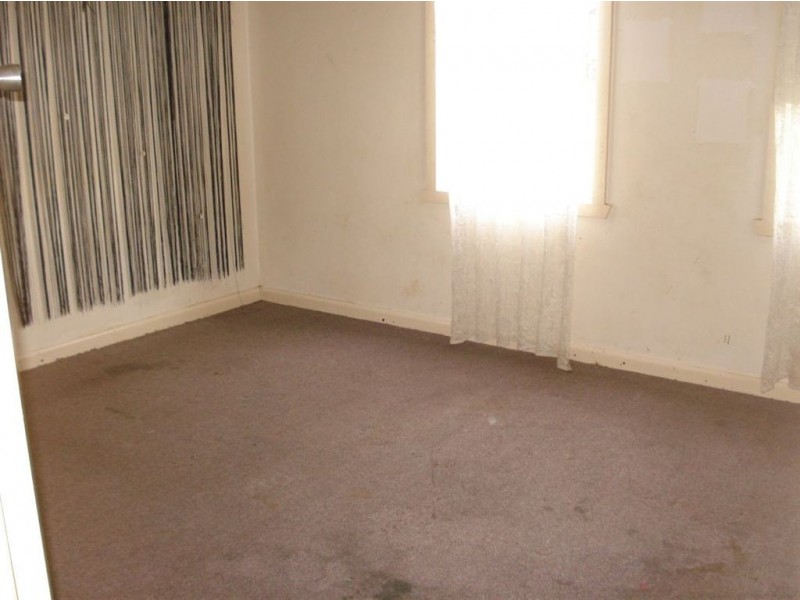 28 Curtin Crescent, Dandenong North VIC 3175