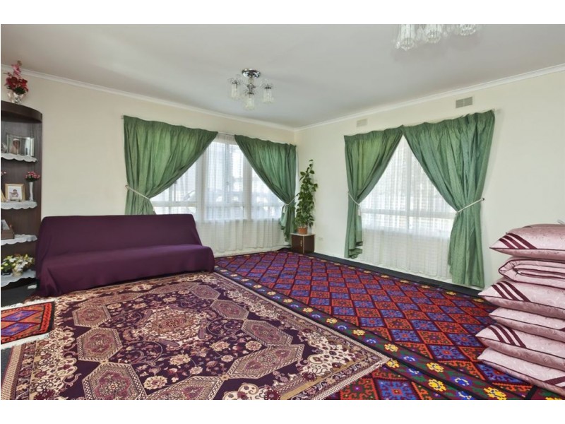 2-4 Pittosporum Grove, Doveton VIC 3177