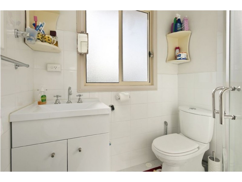 2-4 Pittosporum Grove, Doveton VIC 3177