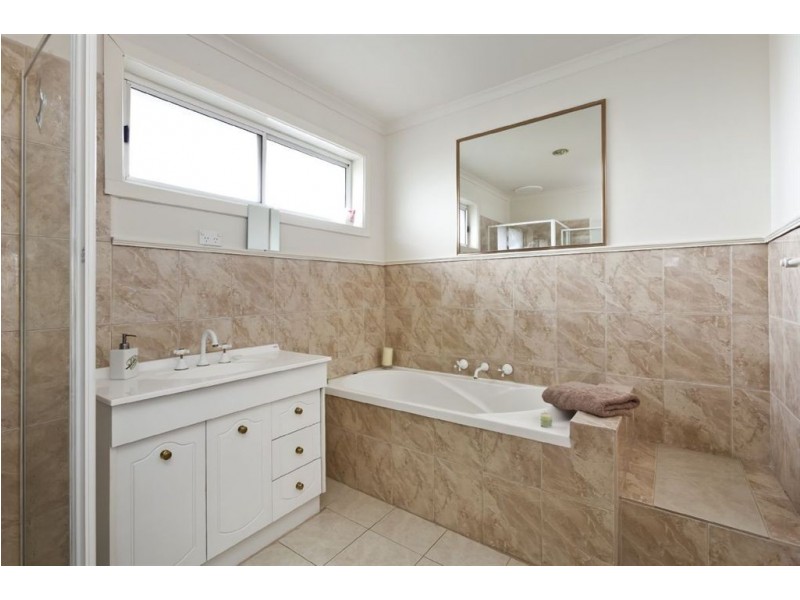 9 Cardinal Court, Narre Warren VIC 3805