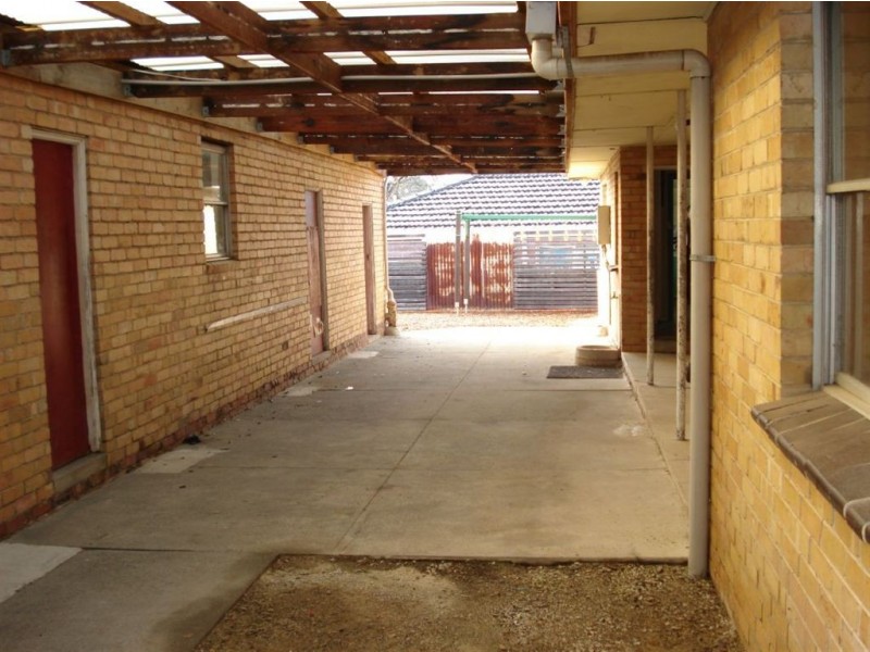 1 Aratula Street, Dandenong VIC 3175