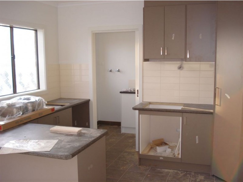 2/5 Jolly Street, Dandenong VIC 3175