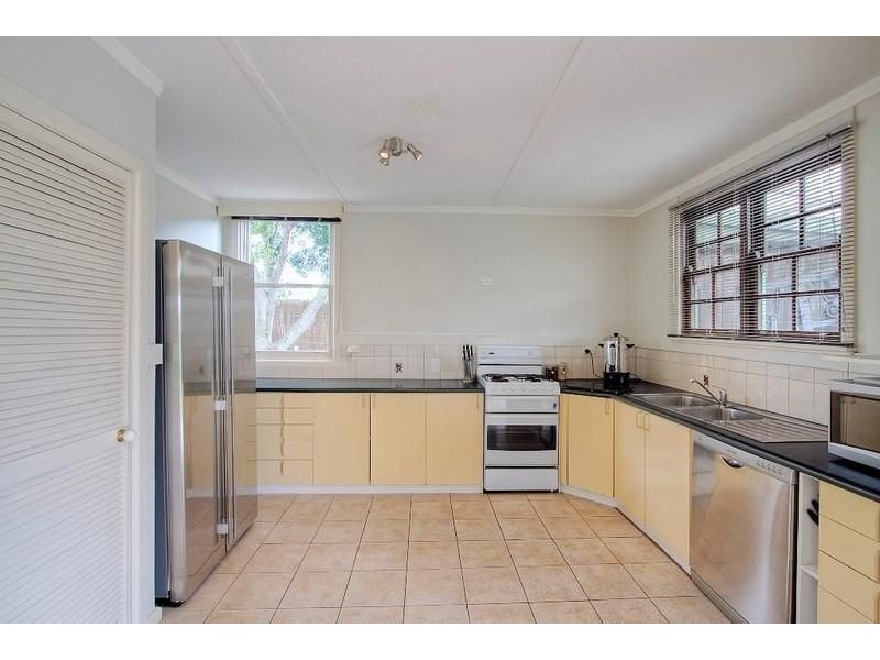 68 Railway Parade, Dandenong VIC 3175