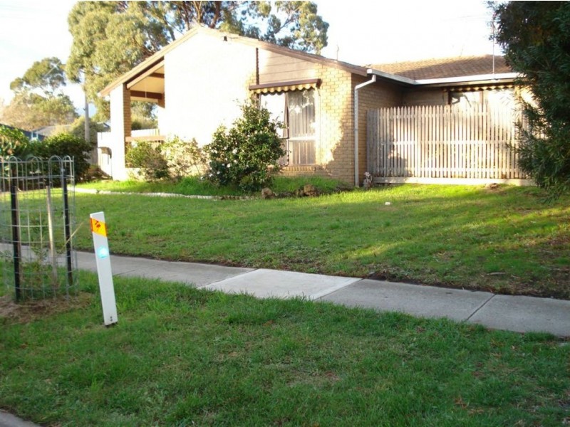 2 Bourke Road, Cranbourne VIC 3977