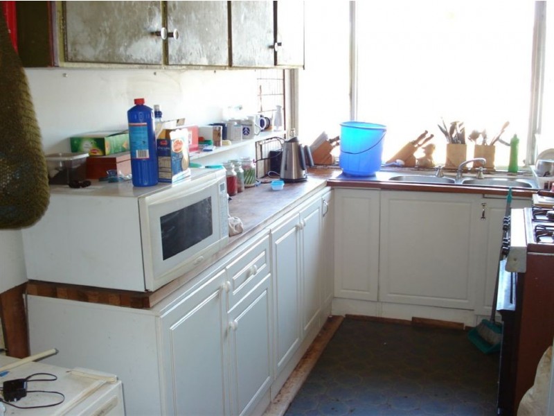 1 Room/16 Bruce Street, Dandenong VIC 3175