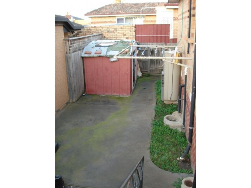 1/25 Grace Avenue, Dandenong VIC 3175