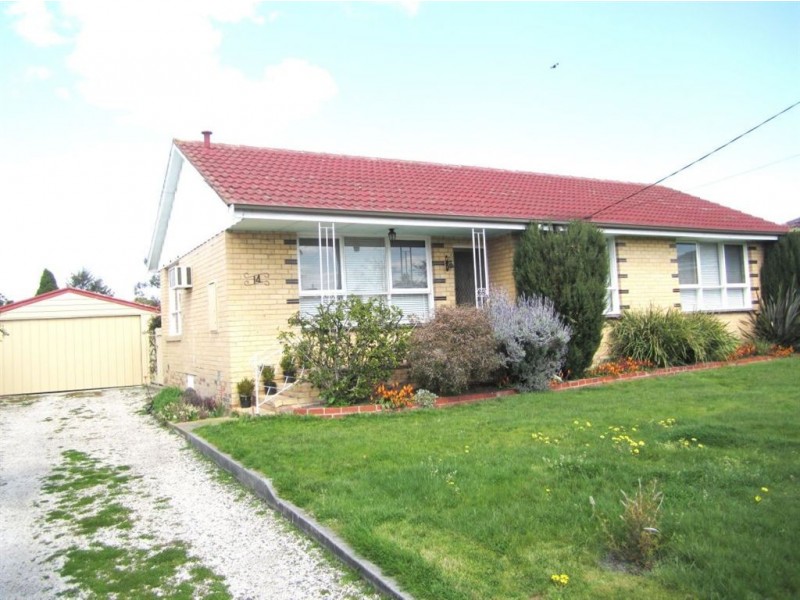 14 Finchaven Avenue, Keysborough VIC 3173