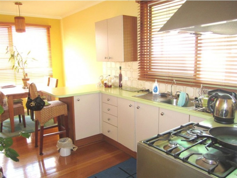 14 Finchaven Avenue, Keysborough VIC 3173