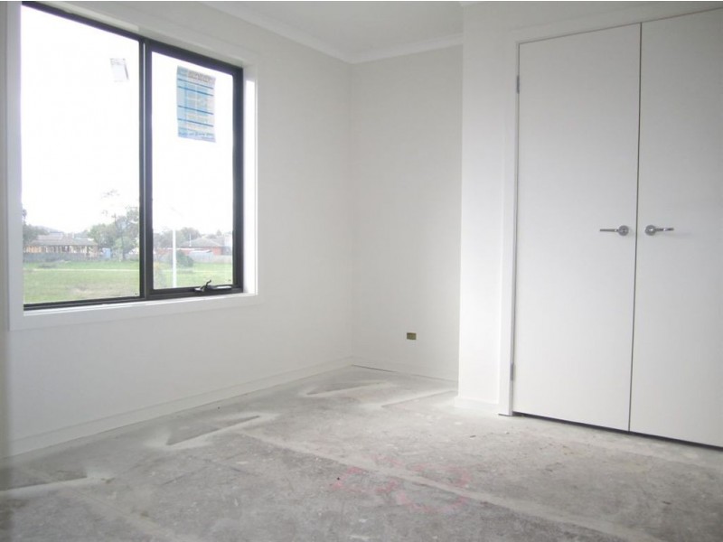 64 Steven Street, Dandenong VIC 3175