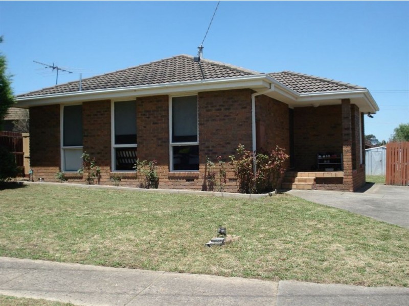 8 Pitman Court, Hampton Park VIC 3976