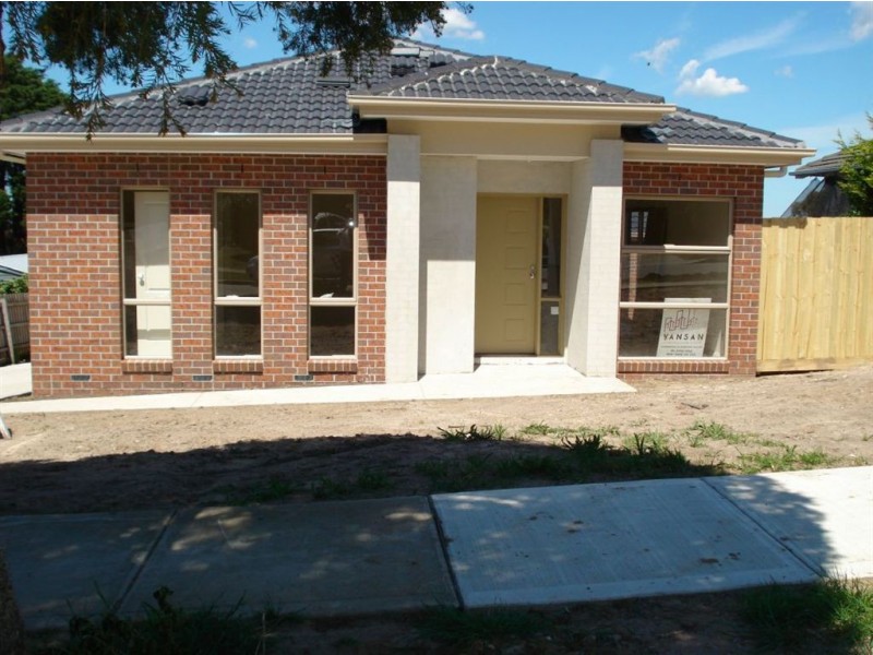 1/15 Sheoak Street, Doveton VIC 3177