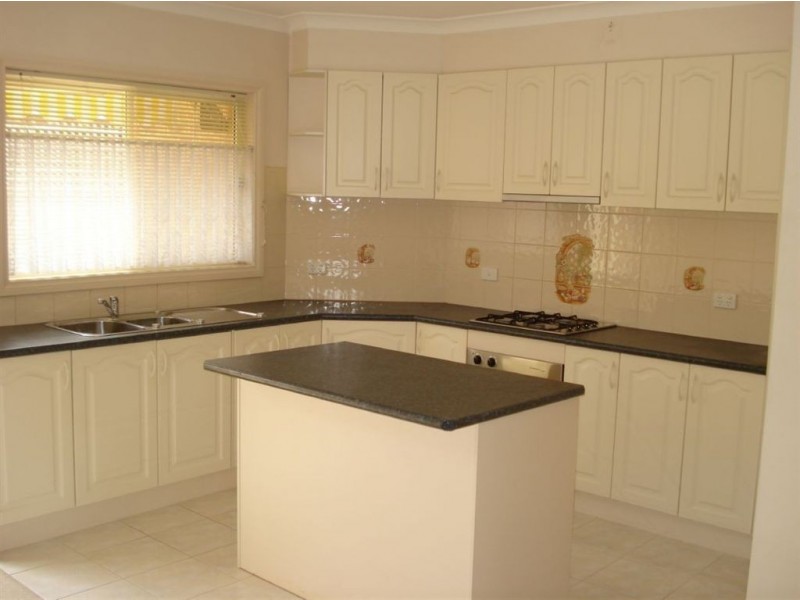 2/63 Hammond Road, Dandenong South VIC 3175