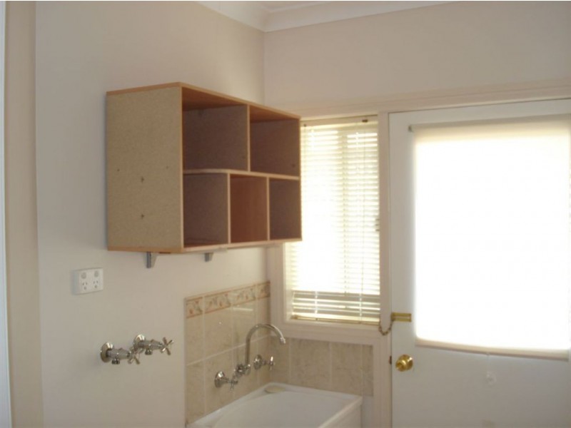 2/63 Hammond Road, Dandenong South VIC 3175