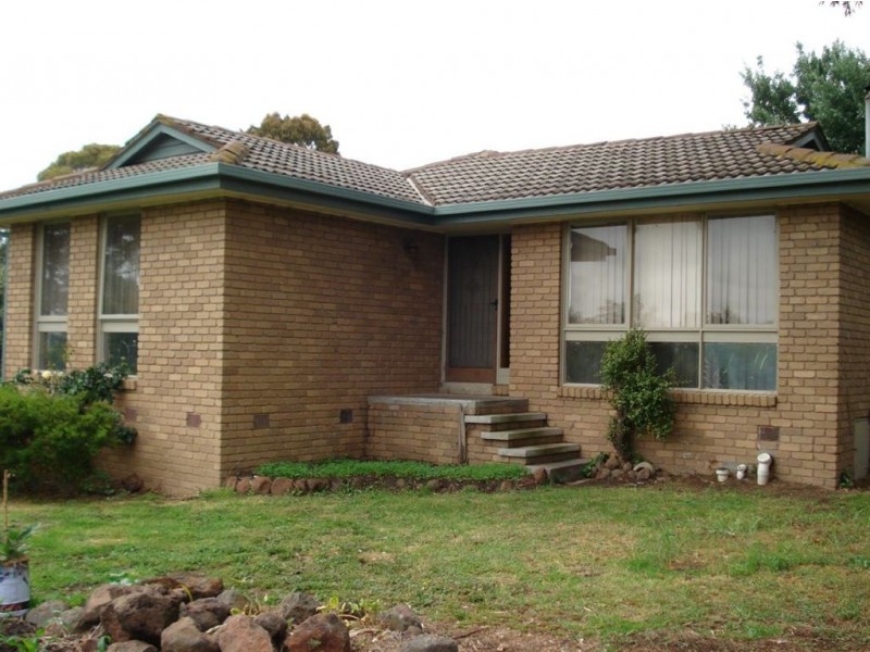274 Pound Road, Hampton Park VIC 3976