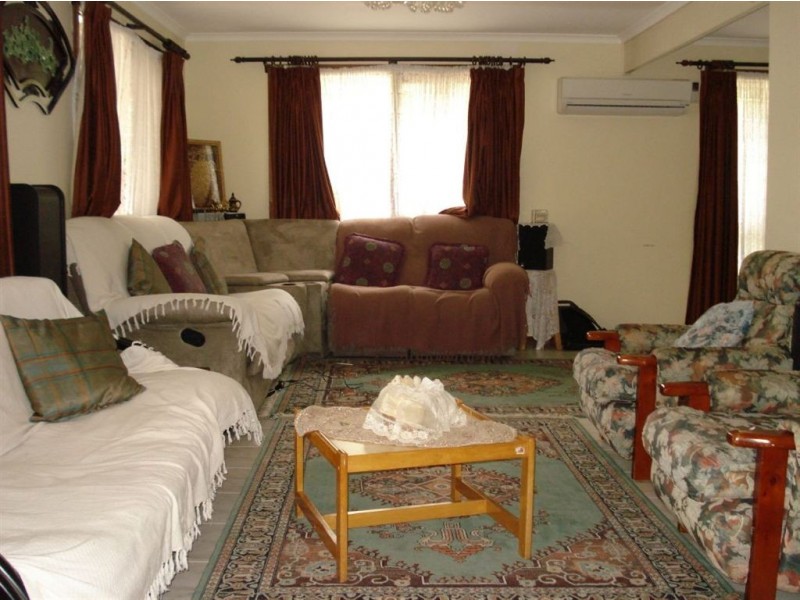 3 Stainsby Close, Endeavour Hills VIC 3802