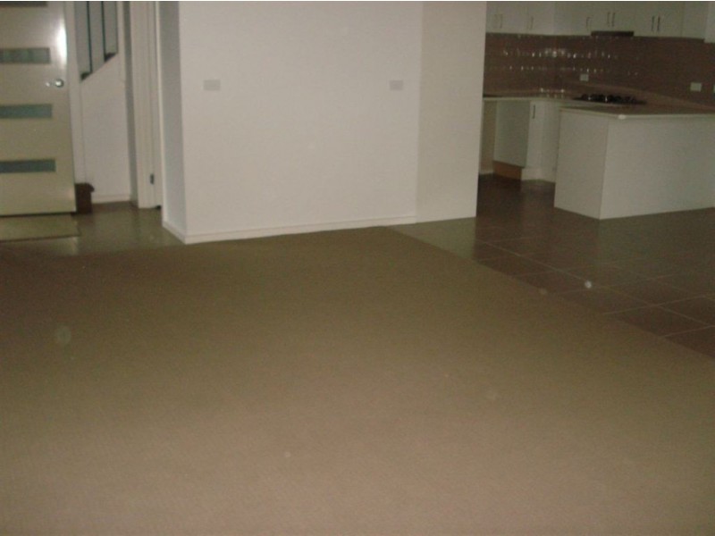 1/103 Clow, Dandenong VIC 3175