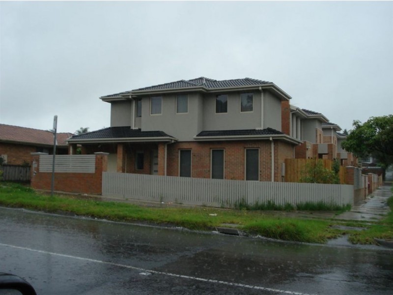 1/103 Clow, Dandenong VIC 3175