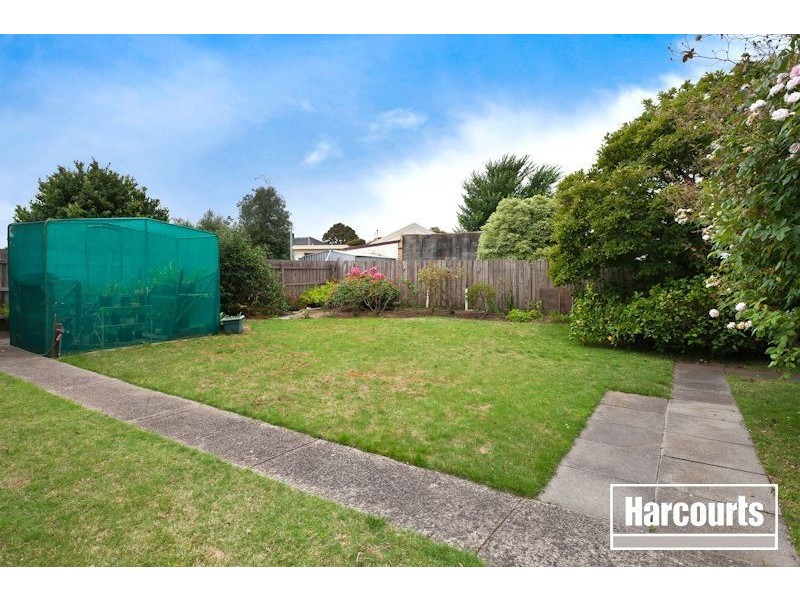 5 Wallace Avenue, Dandenong VIC 3175