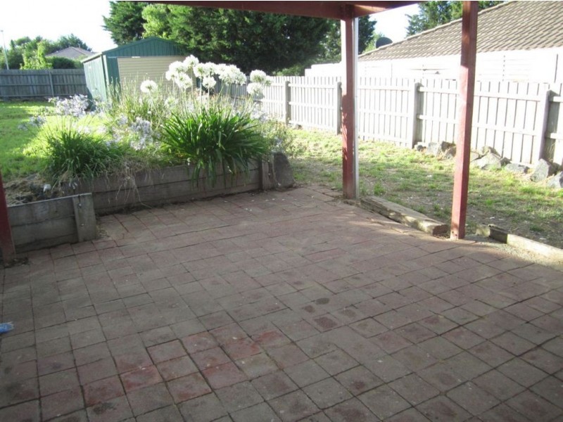 11 Cornell Place, Hampton Park VIC 3976