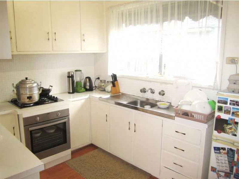 2/13 Olive Street, Dandenong VIC 3175