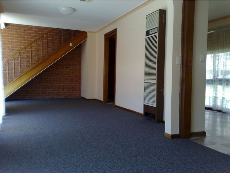 2/14 Stud Road, Dandenong VIC 3175