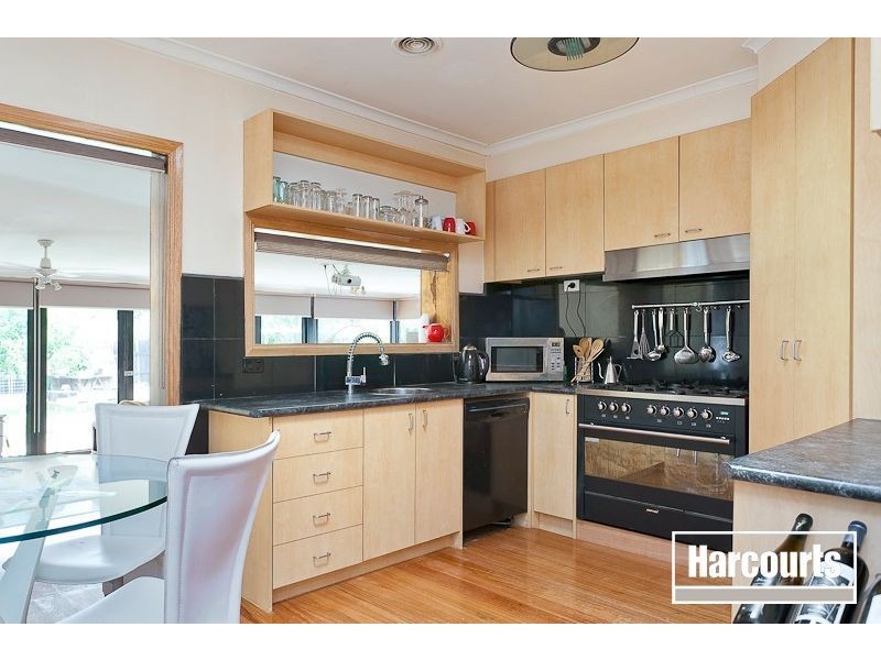 7 Camphor Court, Doveton VIC 3177