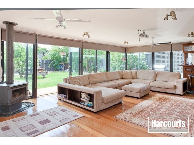 7 Camphor Court, Doveton VIC 3177