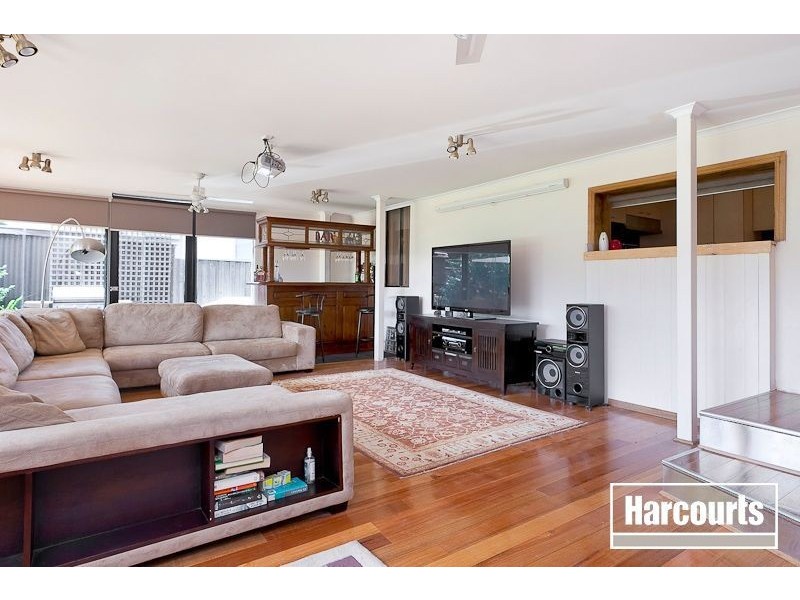 7 Camphor Court, Doveton VIC 3177