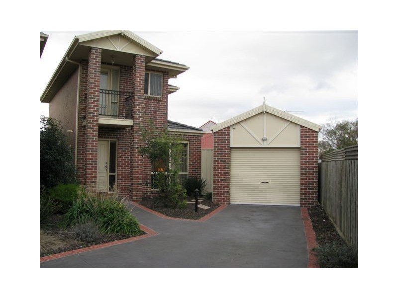 4/3 Devon Court, Dandenong VIC 3175