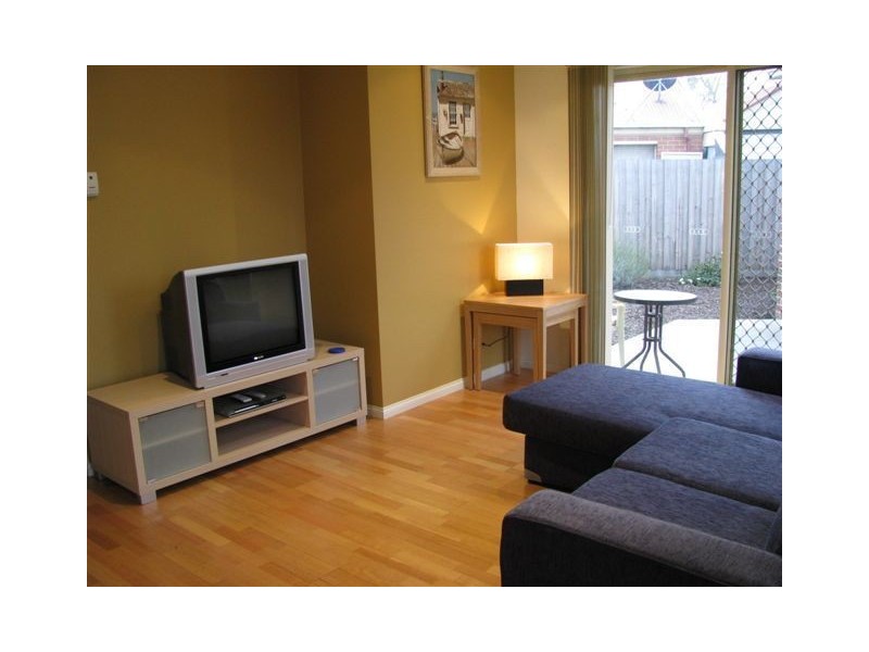 4/3 Devon Court, Dandenong VIC 3175