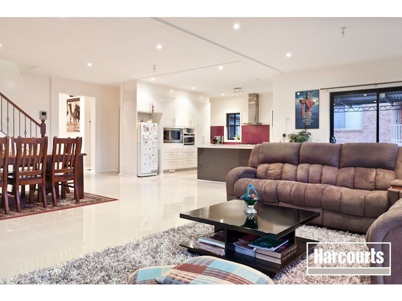 21 William Hovell Drive, Endeavour Hills VIC 3802