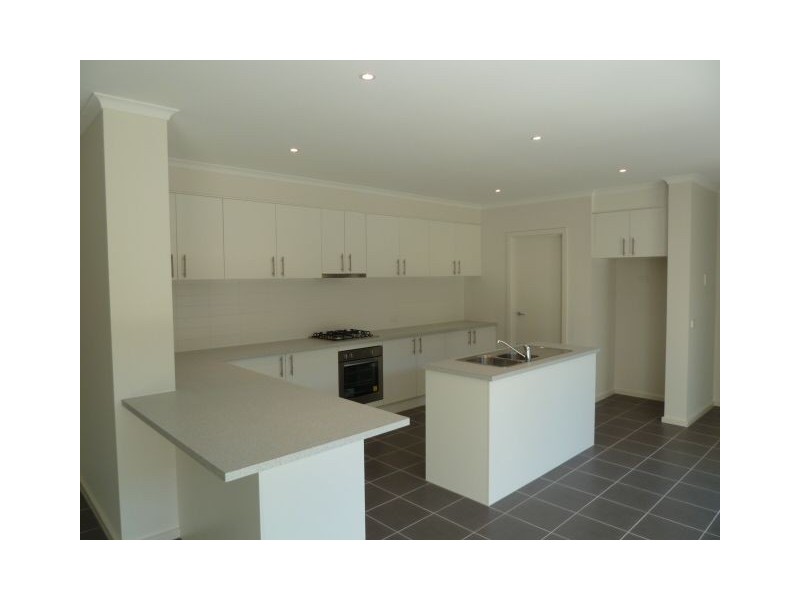 34 Steven Street, Dandenong VIC 3175