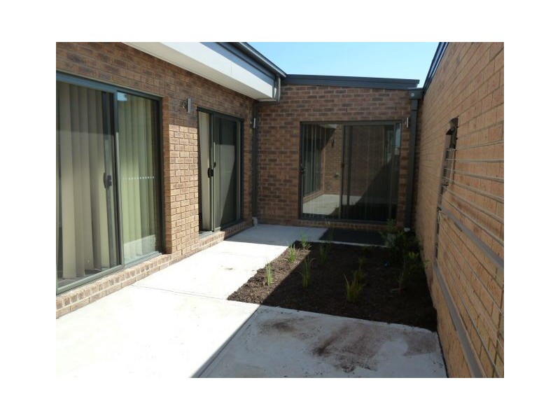 34 Steven Street, Dandenong VIC 3175