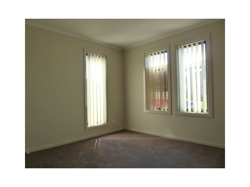 32 Steven Street, Dandenong VIC 3175