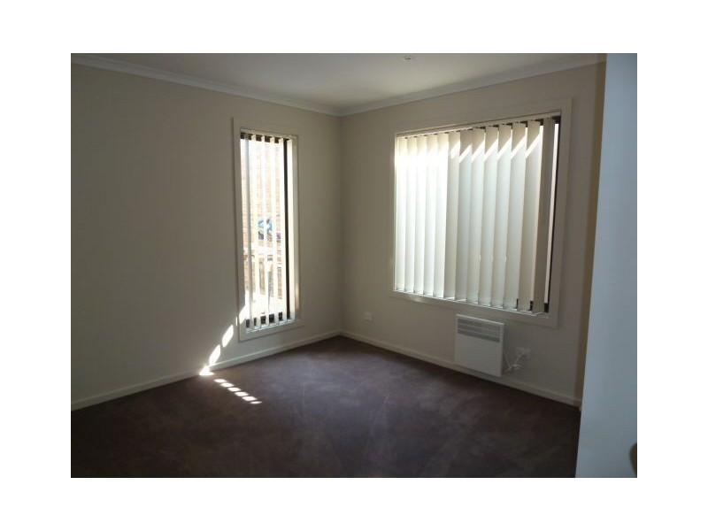 32 Steven Street, Dandenong VIC 3175
