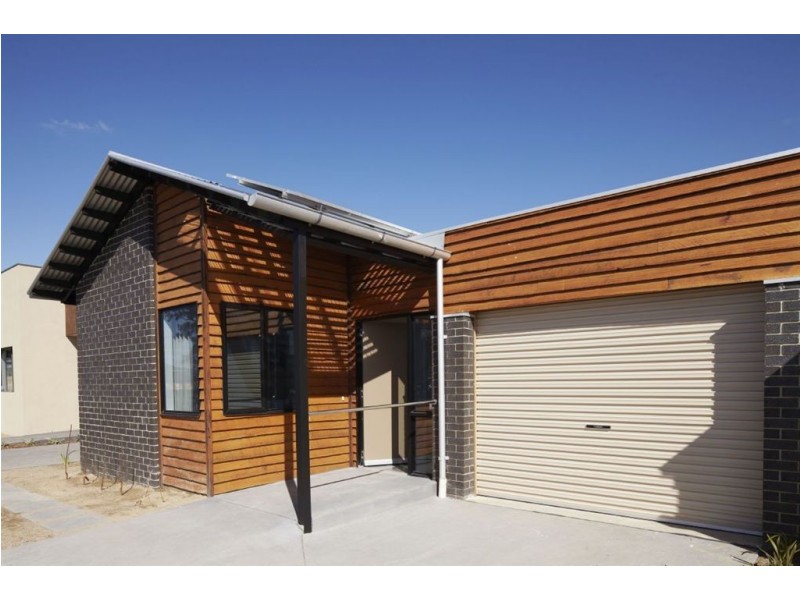 20 Keshava Grove, Dandenong VIC 3175