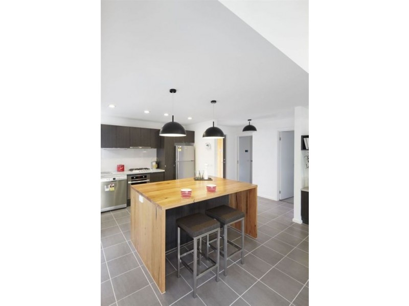24 Keshava Grove, Dandenong VIC 3175