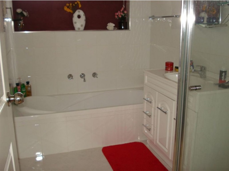 1/2 Laemmle Street, Dandenong VIC 3175